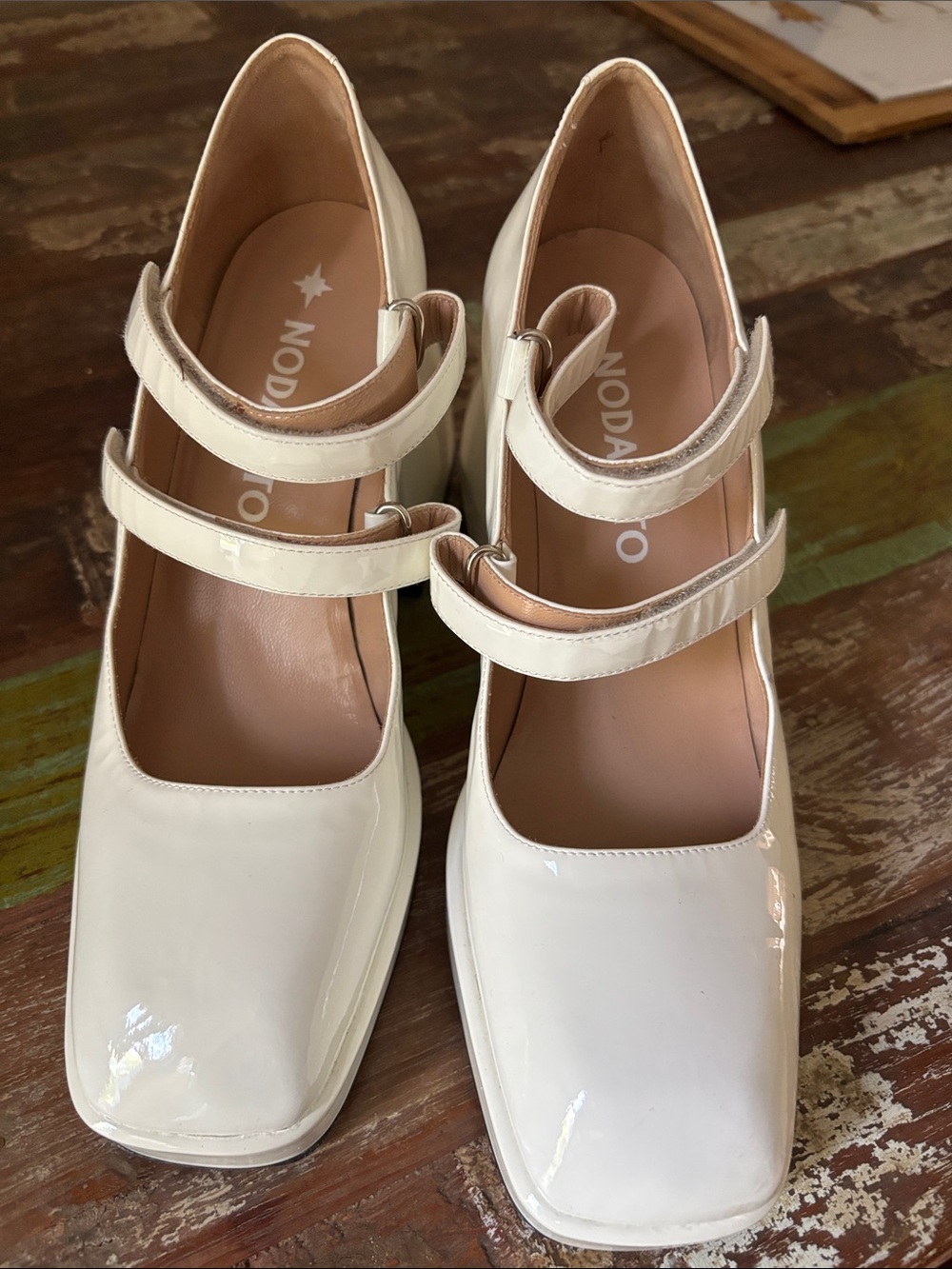 Brand NEW Nodaleto Patent  Bulls Block heel pumps